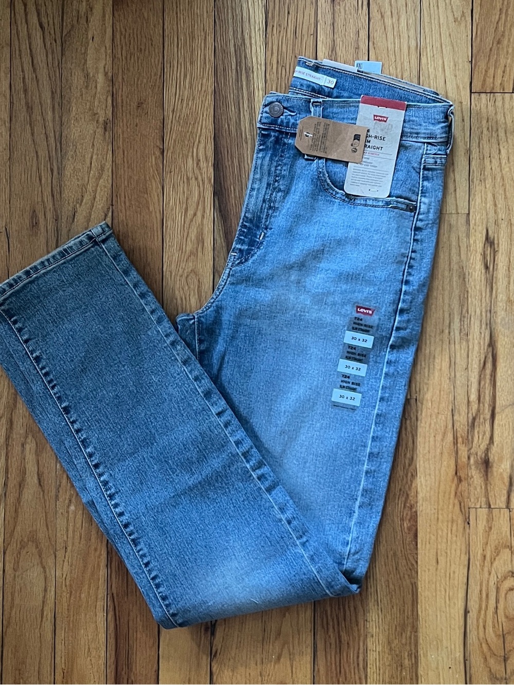 Levi's women’s Light Blue Slim Jeans